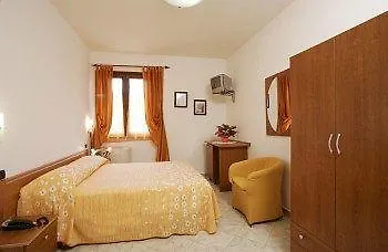 & Relais Il Borgonuovo